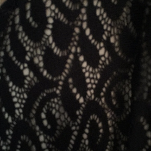 Stunning black lace dress - Picture 7 of 9